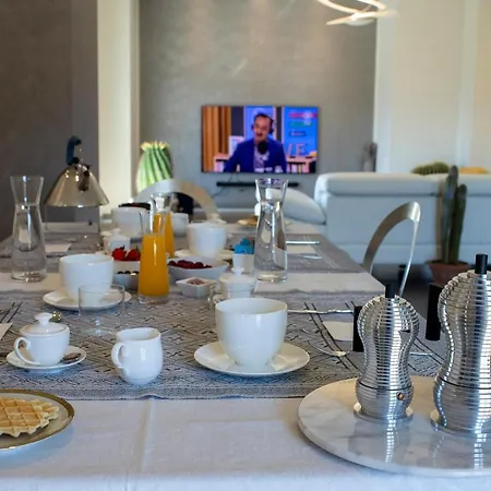 Silvia Elegant House - Design Moderno, Accoglienza Esclusiva Bed & Breakfast Paganica