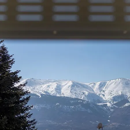 Nocleg ze śniadaniem Esse Elegant House B&b-boutique Wellness Vicino Al Gran Sasso D Italia LʼAquila