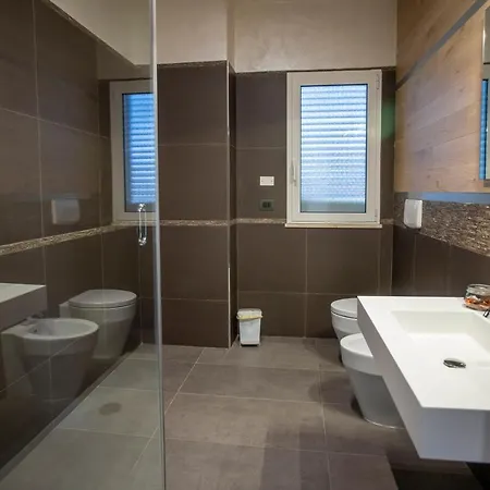Silvia Elegant House - Design Moderno, Accoglienza Esclusiva
