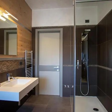 Bed & Breakfast Silvia Elegant House - Design Moderno, Accoglienza Esclusiva