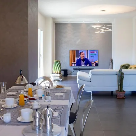 Bed & Breakfast Silvia Elegant House - Design Moderno, Accoglienza Esclusiva Paganica