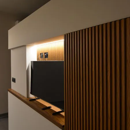 Esse Elegant House - Dal Design Moderno, Accoglienza Esclusiva 3*