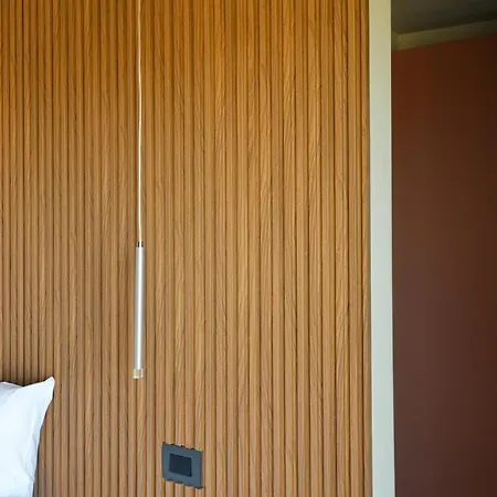 Esse Elegant House B&b-boutique Wellness Vicino Al Gran Sasso D Italia Couette-café LʼAquila