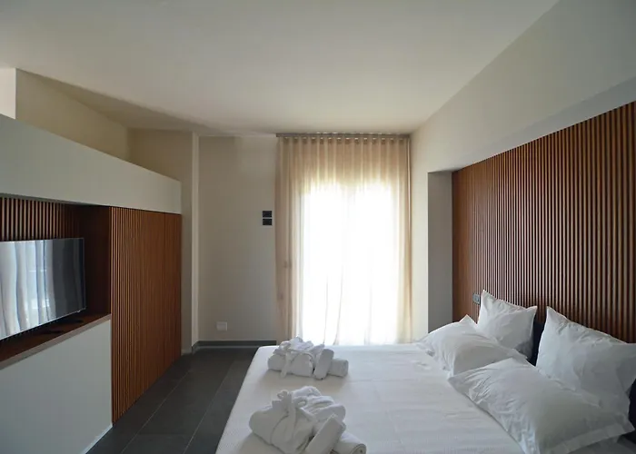 Esse Elegant House B&b-boutique Wellness Vicino Al Gran Sasso D Italia Bed & Breakfast